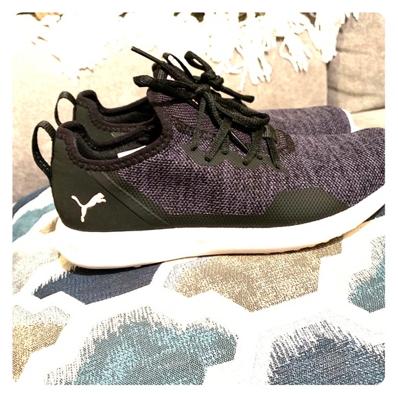 Puma sneakers - Picture 1 of 5